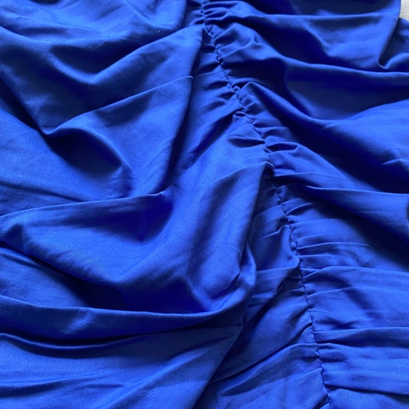 Blue ruched Zara dress - Picture 4 of 5